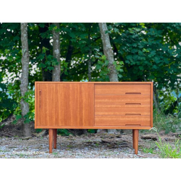 Small sideboard (Nils Jonnson)
