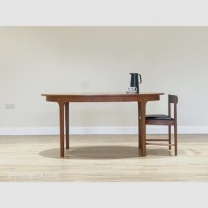 A McIntosh Extending Oval  Dining Set by Tom Robertson — Dunvegan Collection, 1960s